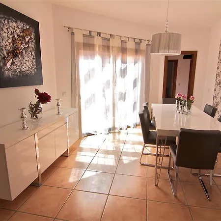 La Guapa I Anju Villas *