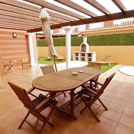 Villa La Guapa I Anju Villas *