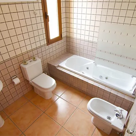 La Guapa I Anju Villas