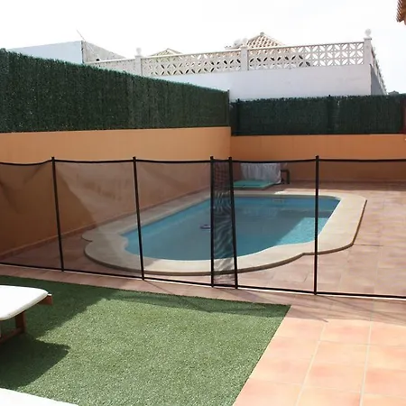La Guapa I Anju Villas *
